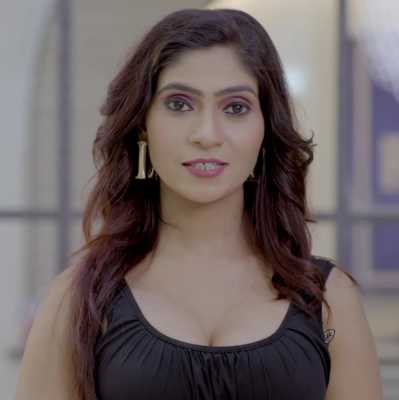 Simran Kapoor