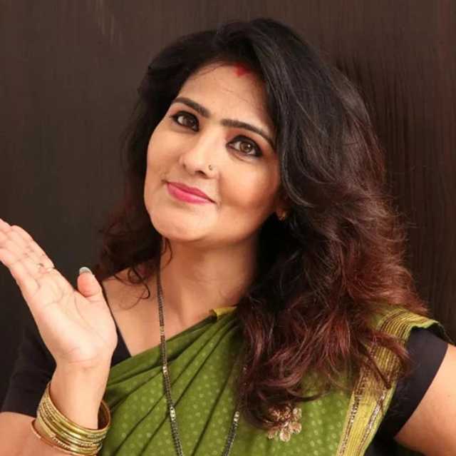 Pooja Sinha (Pihu Jaiswal)