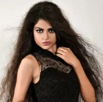 Shivangi Roy
